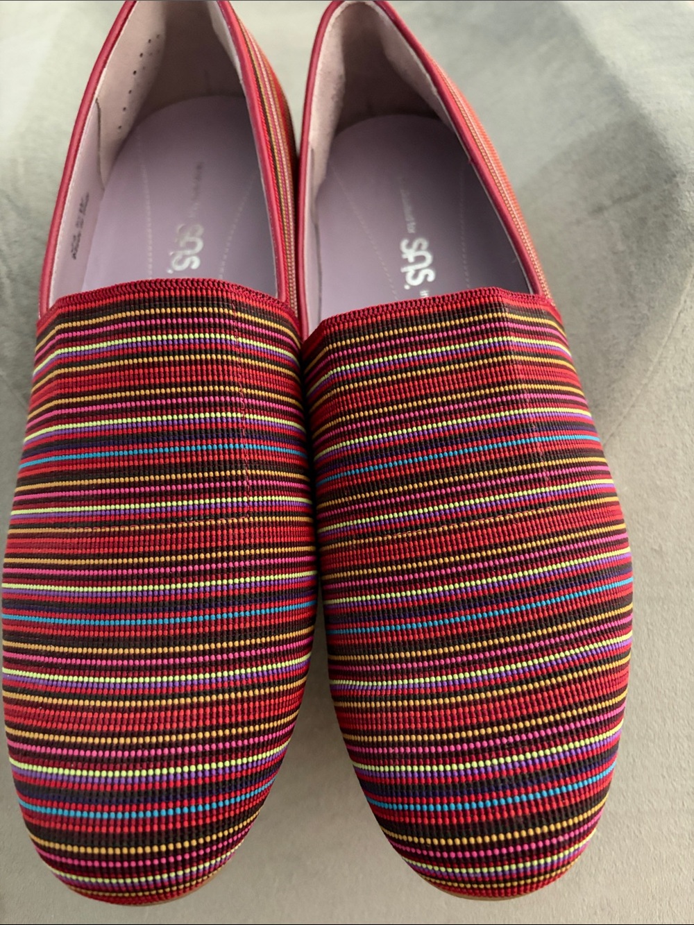 SAS Becky Red multi espadrilles Women’s size 8.5 wide